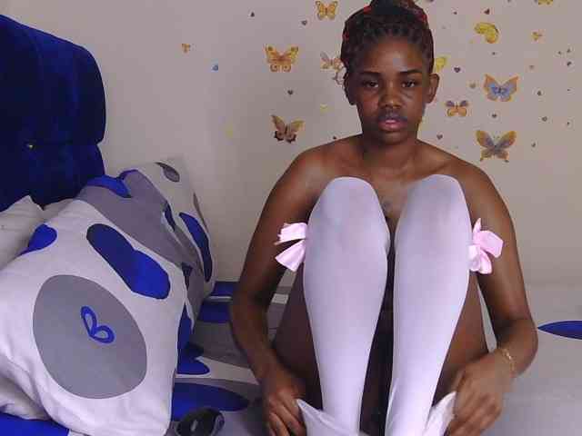 PinkKittyy webcam
