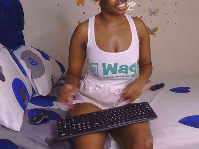 PinkKittyy webcam