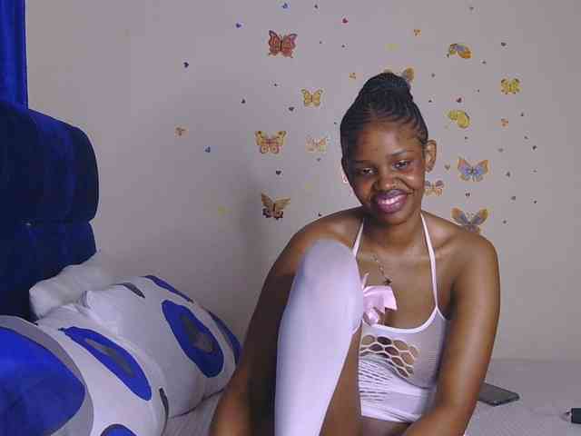PinkKittyy webcam