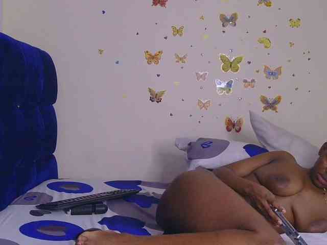 PinkKittyy webcam
