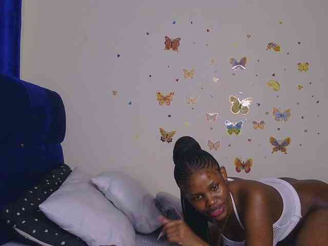 PinkKittyy webcam