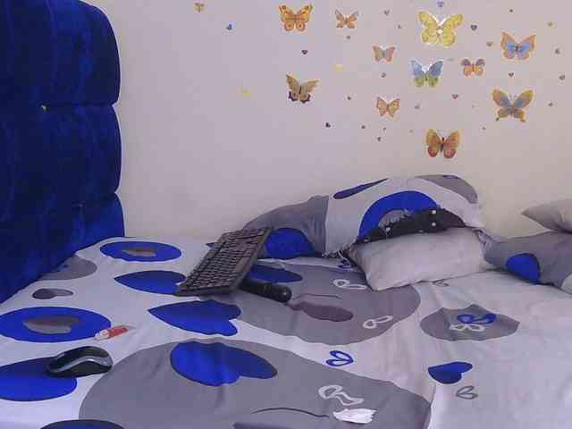 PinkKittyy webcam