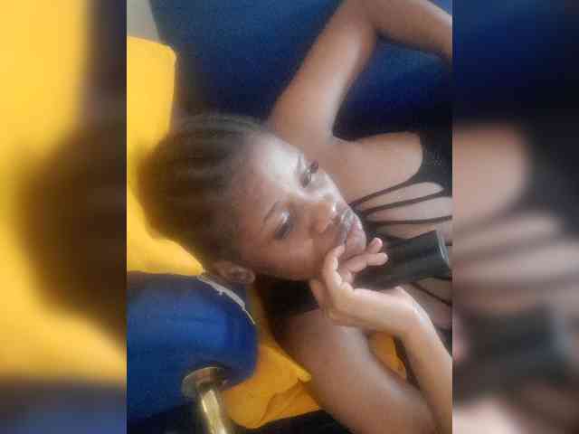 PinkKittyy webcam