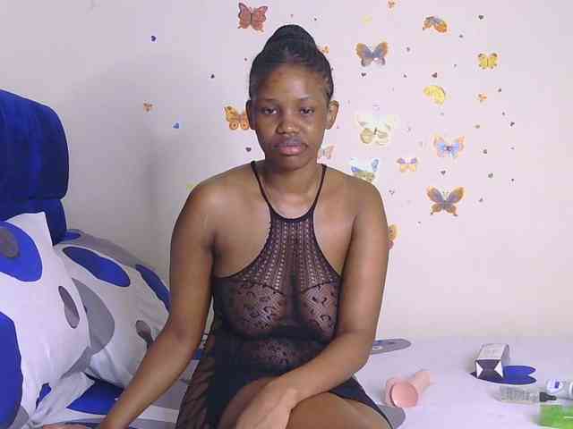 PinkKittyy webcam