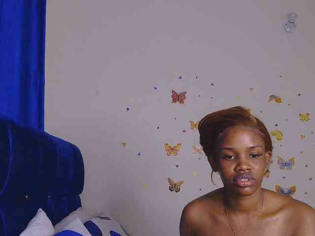 PinkKittyy webcam