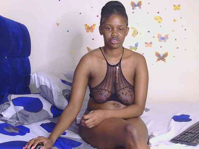 PinkKittyy webcam