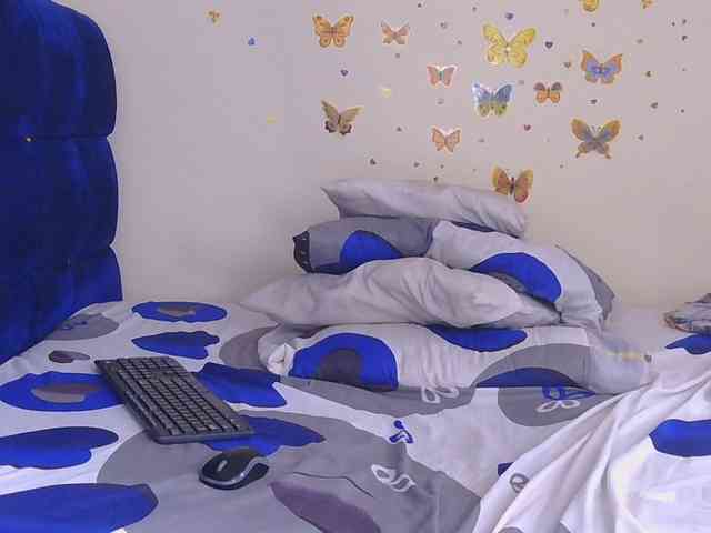 PinkKittyy webcam