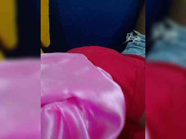 PinkKittyy webcam