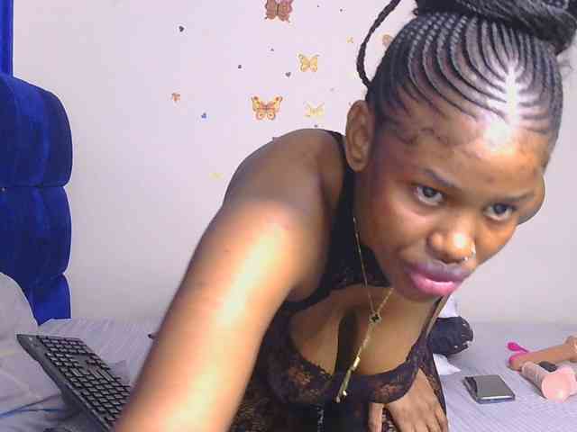 PinkKittyy webcam