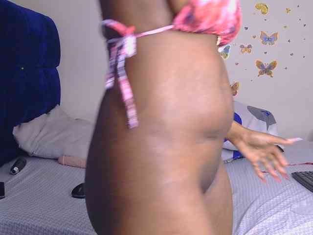 PinkKittyy webcam