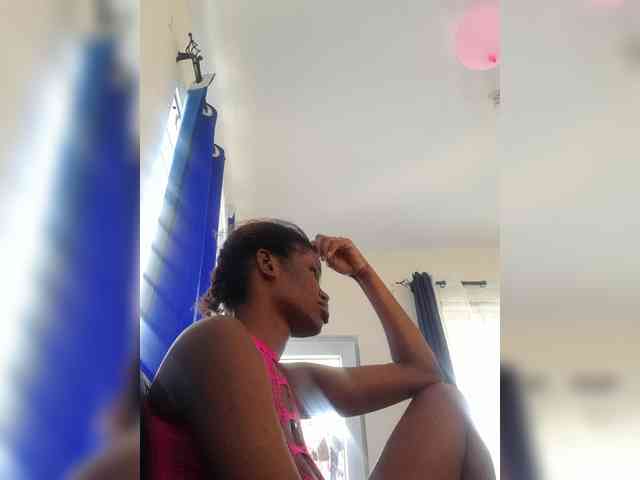 PinkKittyy webcam