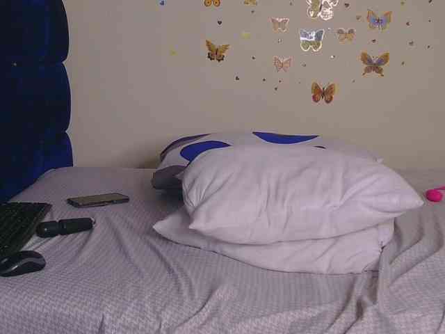 PinkKittyy webcam