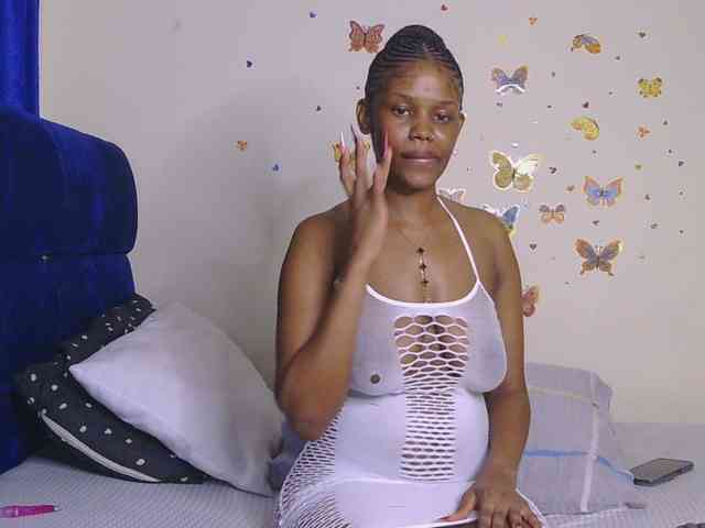 PinkKittyy webcam