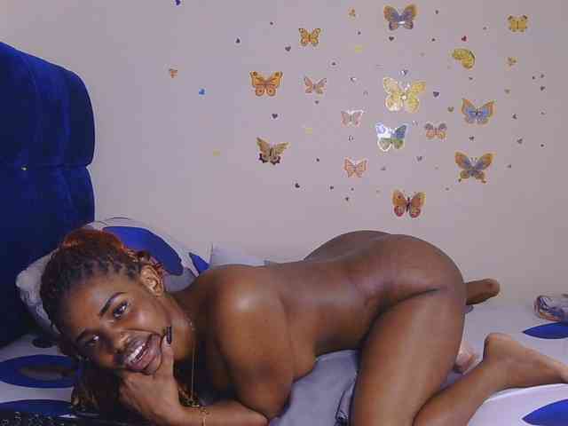 PinkKittyy webcam