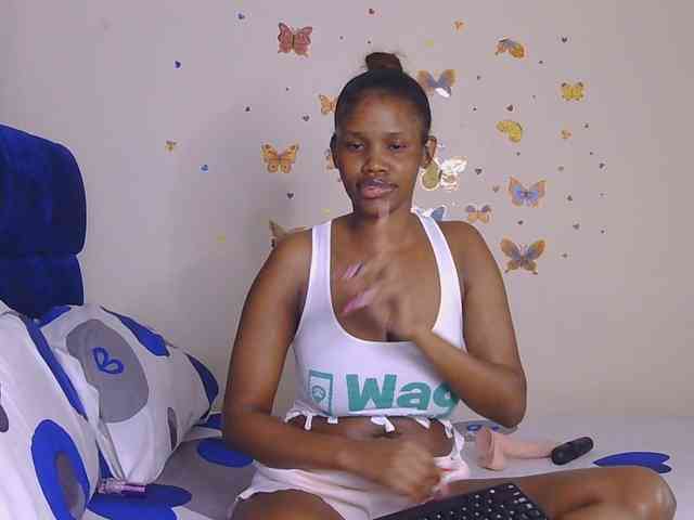 PinkKittyy webcam