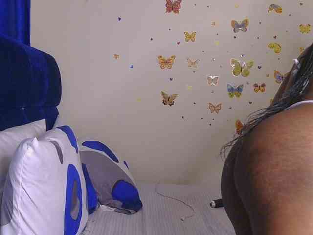 PinkKittyy webcam