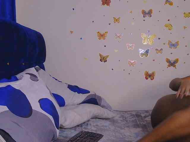 PinkKittyy webcam