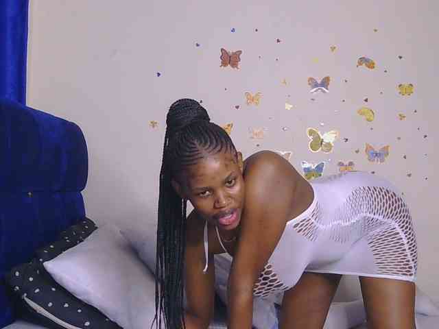 PinkKittyy webcam