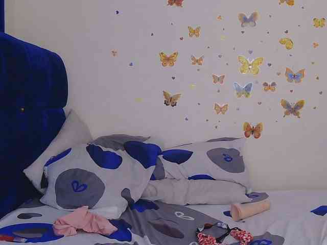 PinkKittyy webcam