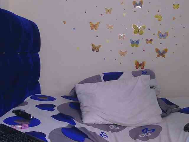 PinkKittyy webcam
