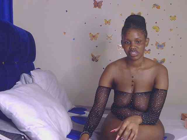 PinkKittyy webcam