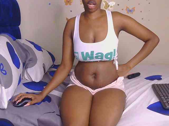 PinkKittyy webcam