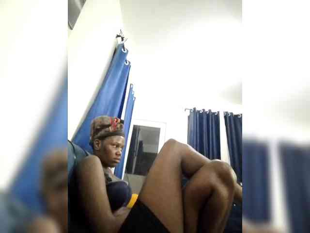 PinkKittyy webcam