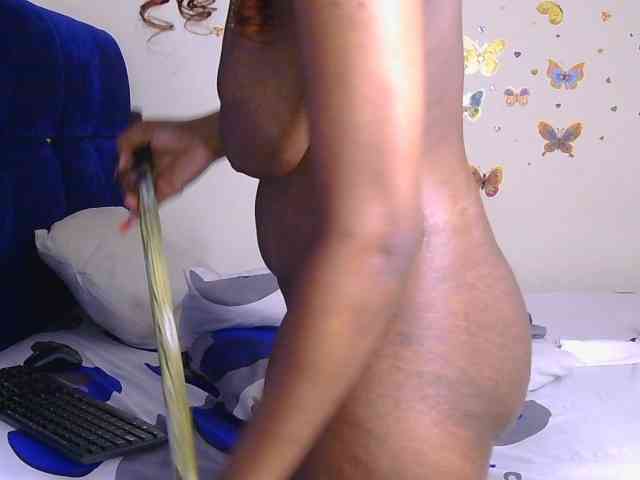 PinkKittyy webcam