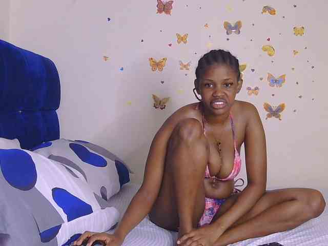PinkKittyy webcam