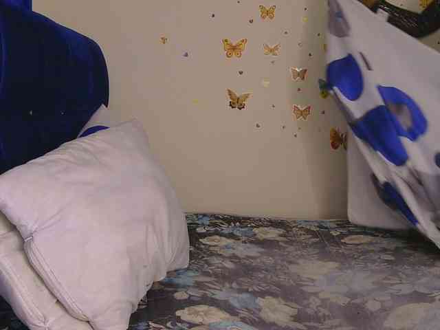 PinkKittyy webcam