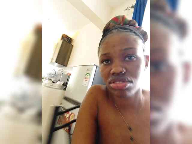 PinkKittyy webcam