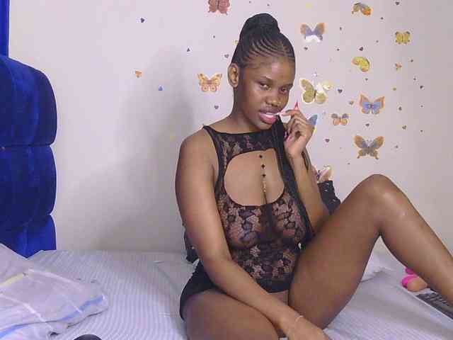 PinkKittyy webcam