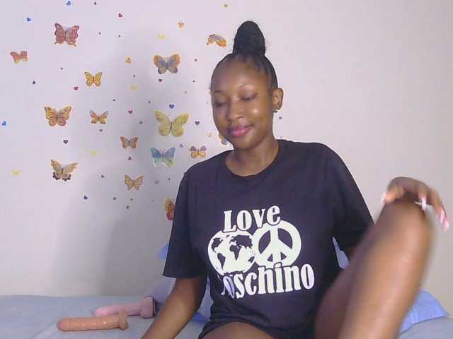 KittyKissess's BongaCams show and profile