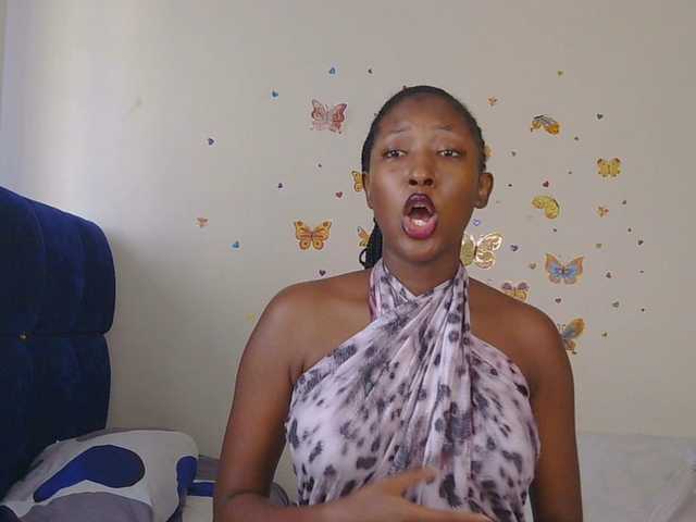 KittyKissess
