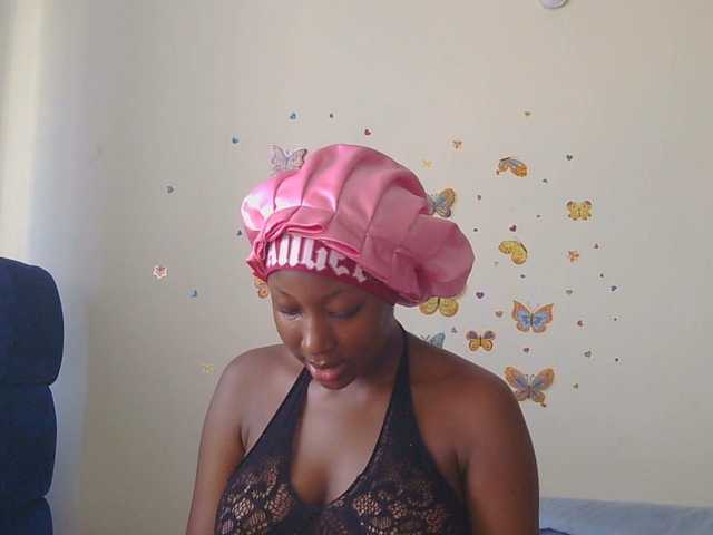 KittyKissess