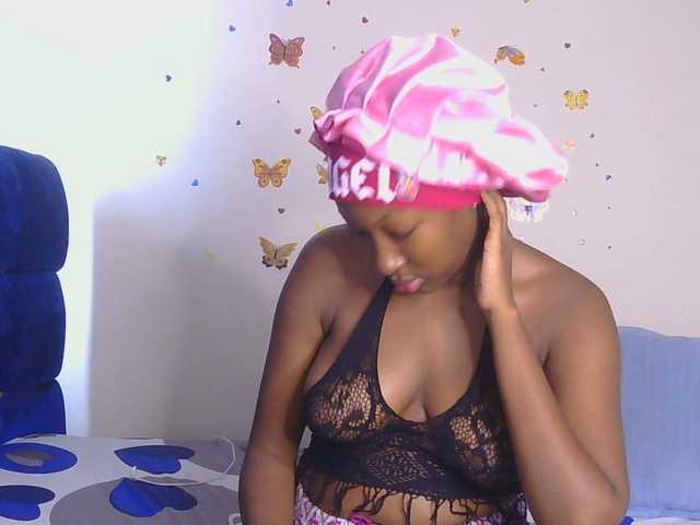 KittyKissess
