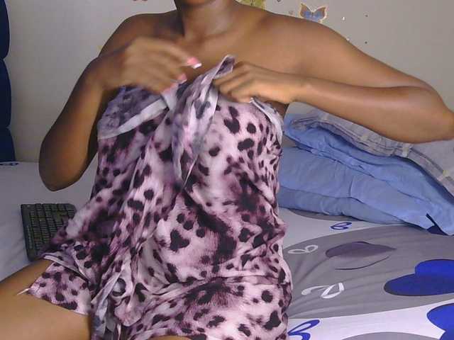 KittyKissess's BongaCams show and profile