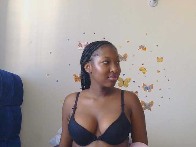 KittyKissess
