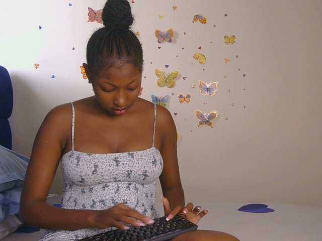 Preview of kittykissess