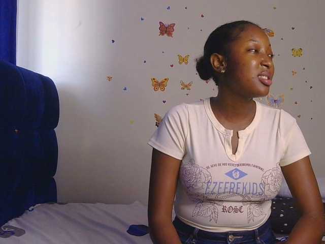 KittyKissess