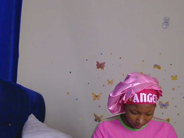 KittyKissess