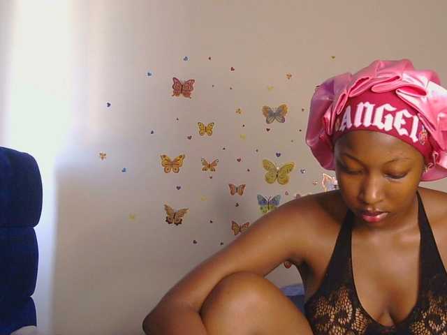 KittyKissess