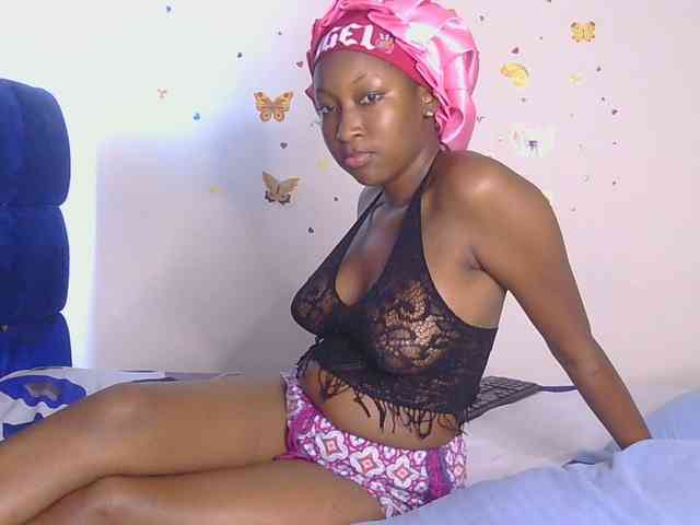 KittyKissess