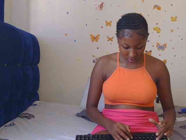 KittyKissess