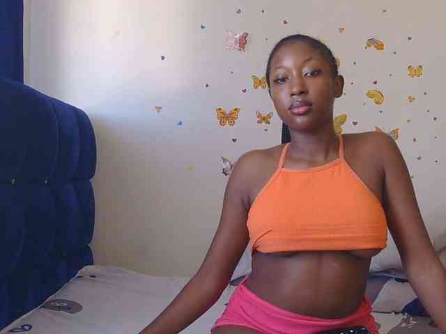 KittyKissess