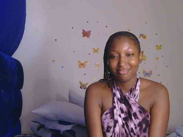 KittyKissess webcam