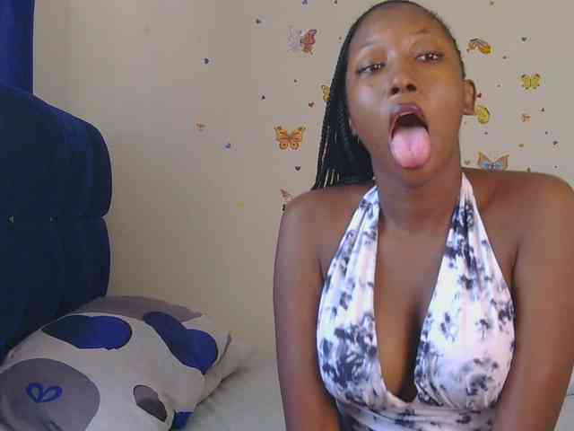 KittyKissess