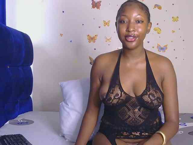 KittyKissess webcam
