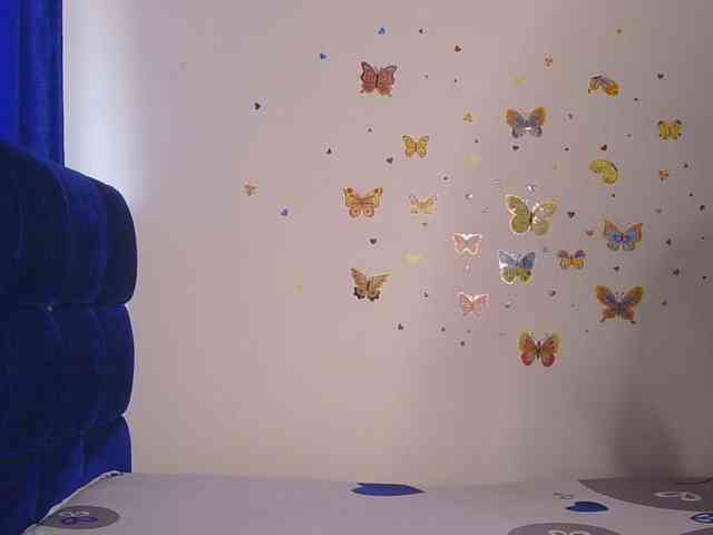 KittyKissess webcam