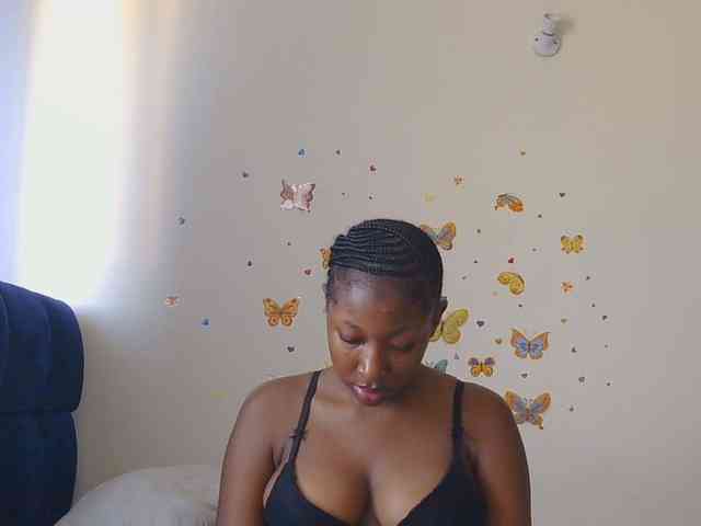 KittyKissess